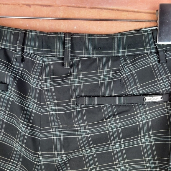 𝅺🍄3/50$🍄 GREG NORMAN plaid golf bermuda shorts size 34 - Picture 4 of 8